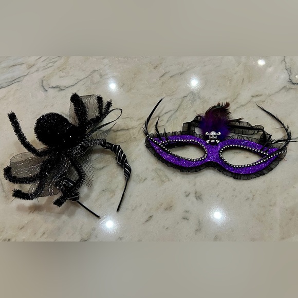 Spider Web Halloween Poncho, one size, embroidered purple spide. - Picture 5 of 9